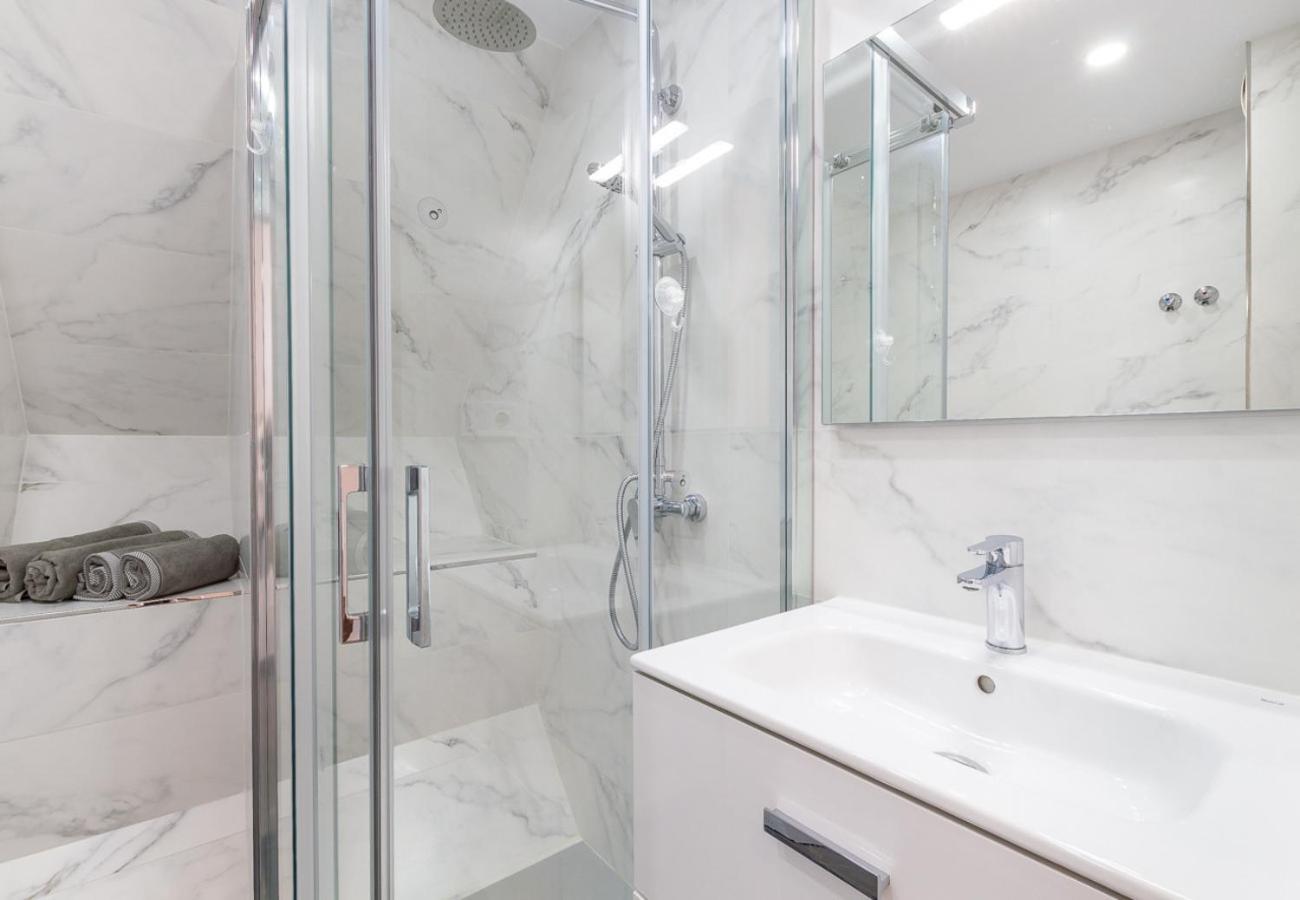 Reformado Apartamento En El Centro Con Vista Al Mar Torremolinos Exteriér fotografie
